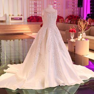 White Wedding Dress (Size 8/10)